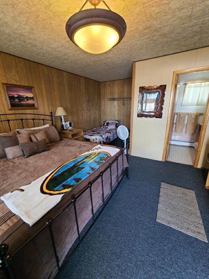Tolsona Lake Lodge Гленналлен Екстер'єр фото